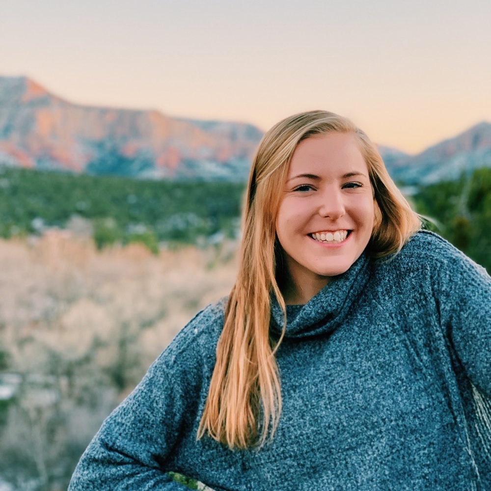 Meet your Posher, Kayla